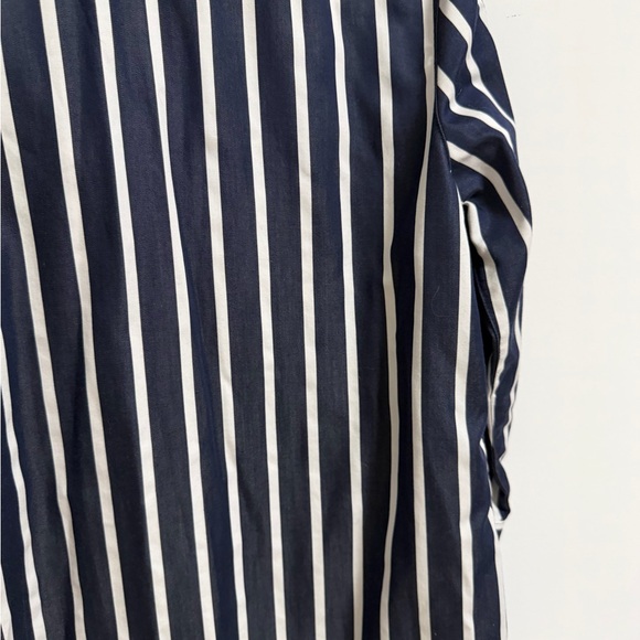 Foxcroft Navy and White Striped dress with pockets- size 6 - Picture 10 of 10